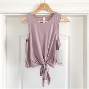 LULULEMON BNWT - Time To Restore Tank, Size 6